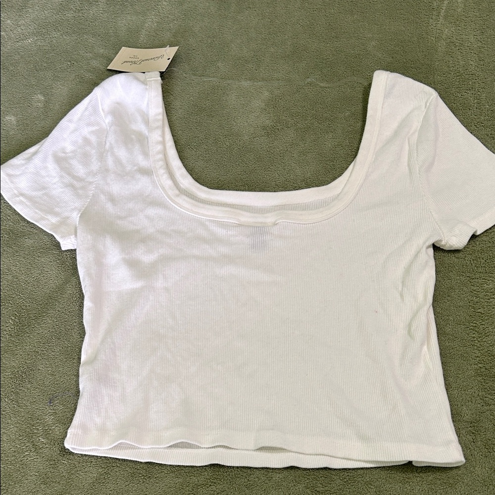 Universal Thread White Crop Top